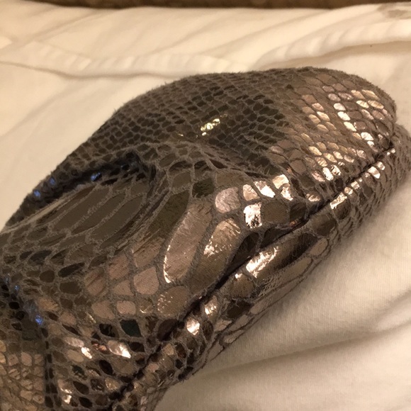 Clutch - Picture 6 of 6